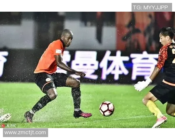 青岛黄海迎战北京人和争夺中甲联赛关键三分的精彩对决